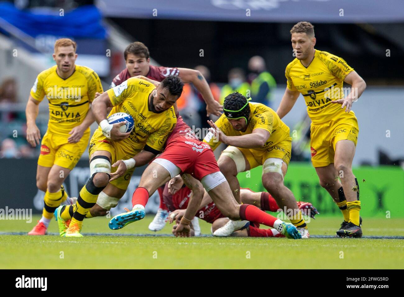 Twickenham London Uk 22nd May 21 European Rugby Champions Cup Final La Rochelle Versus Toulouse Victor Vito Of La Rochelle Is Tackled Credit Action Plus Sports Alamy Live News Stock Photo Alamy