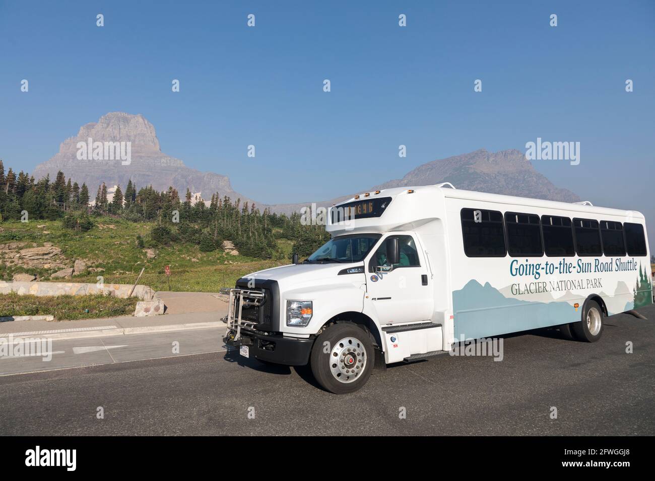 Going to the Sun road shuttle transport bus, Glacier National Park, Montana, USA Stock Photo