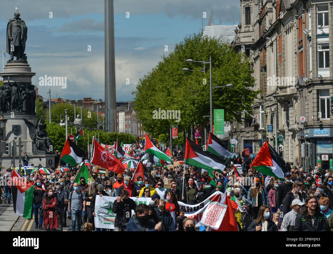 Dublin, Ireland. 22 May, 2021. Pro-Palestinian protesters seen in
