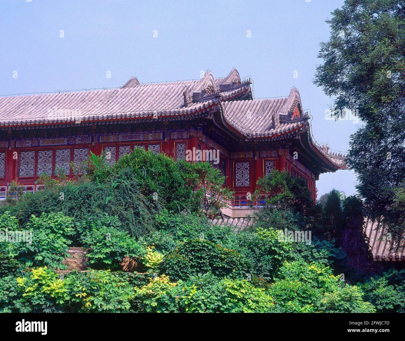 PABELLON-DINASTIA QUING. Location: SOMMERPALAIS. Peking. China. Stock Photo