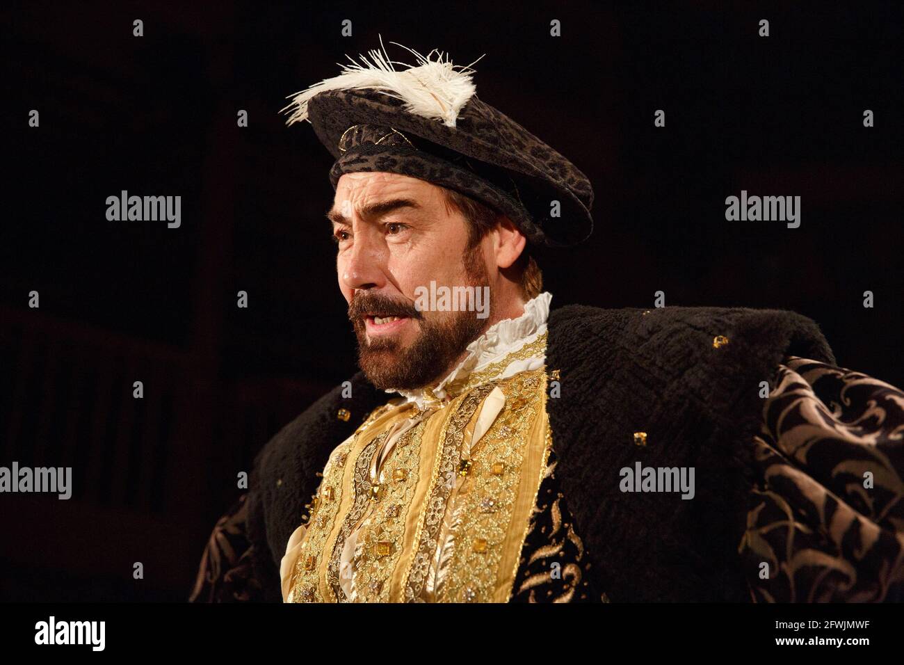 Nathaniel Parker (Henry VIII) in BRING UP THE BODIES by Hilary Mantel at the Royal Shakespeare Company (RSC), Swan Theatre, Stratford-upon-Avon, England  08/01/2014  adapted for the stage by Mike Poulton  design: Christopher Oram  lighting: Paule Constable  director: Jeremy Herrin Stock Photo