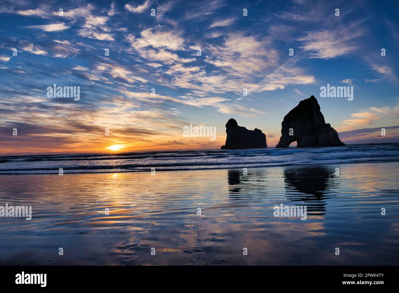 Wellington. 23rd May, 2021. Photo taken on May 23, 2021 shows the scenery of the Wharariki Beach of the Golden Bay tourist site in New Zealand. Credit: Zhang Jianyong/Xinhua/Alamy Live News Stock Photo