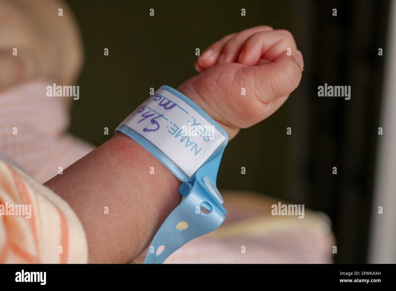Hospital wrist band hires stock photography and images Alamy