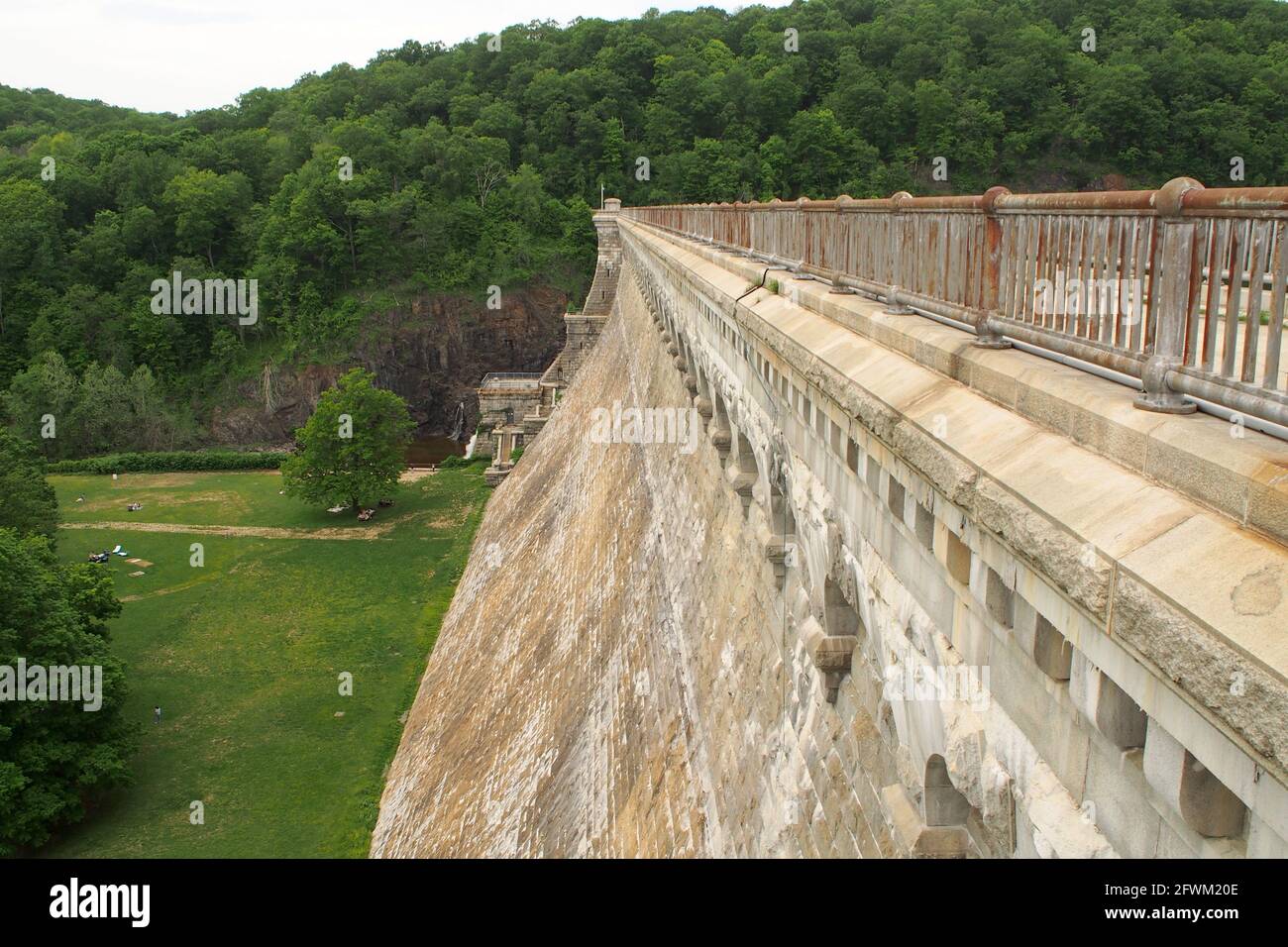 Downstream wall of the New Croton Dam, view from the crest walkway