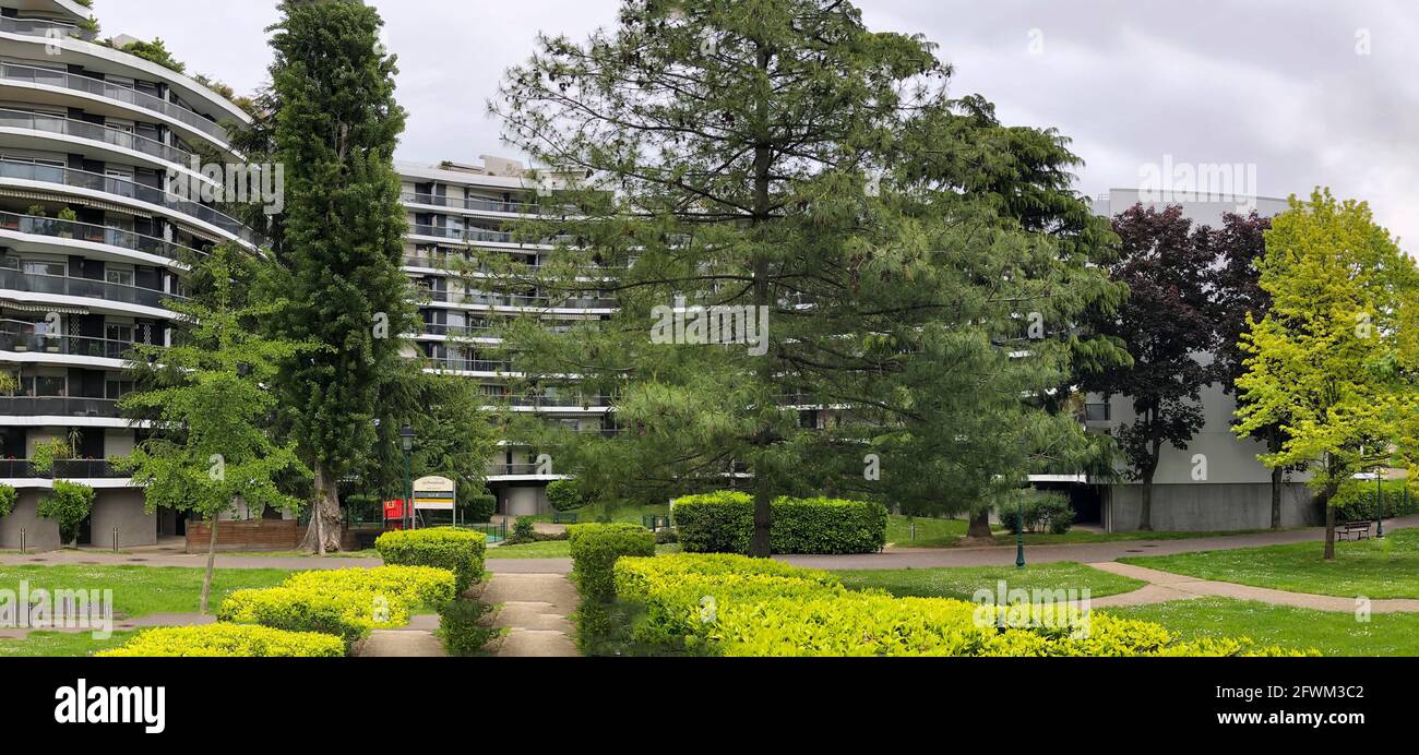 SaintMaurice, France, Residential Architecture, Apartment Building