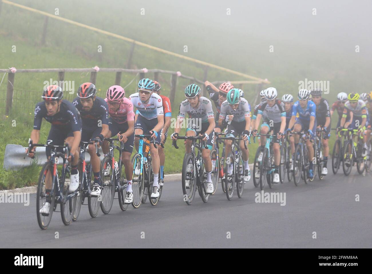 Monte Zoncolan Italy 22nd May 21 Giro D Italia Tour Of Italy Route Stage 14 Cittadella To Monte Zoncolan 2 Castroviejo Nicolas Jonathan Esp Leads Ahead Of Egan Bernal Ineos Grenadiers Col With