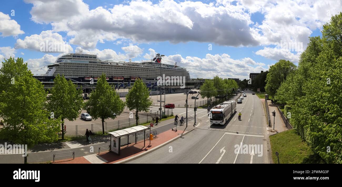  The big german cruise ship called Mein Schiff 1 in the port of Kiel in Motiv 