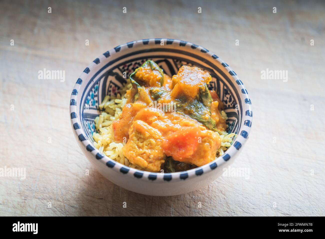 Vegetarian Quorn chicken curry with spinach Stock Photo Alamy