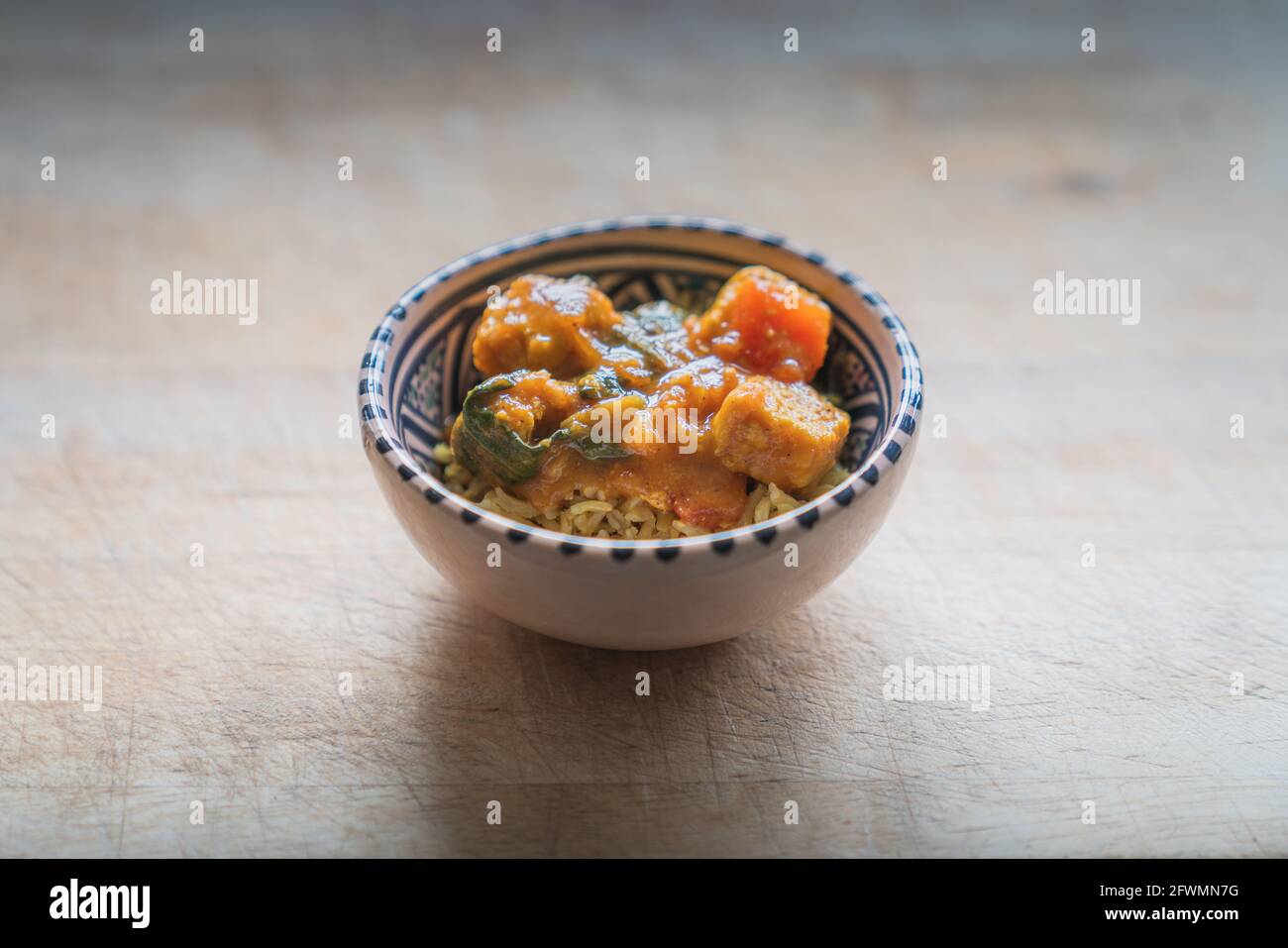 Vegetarian Quorn chicken curry with spinach Stock Photo Alamy