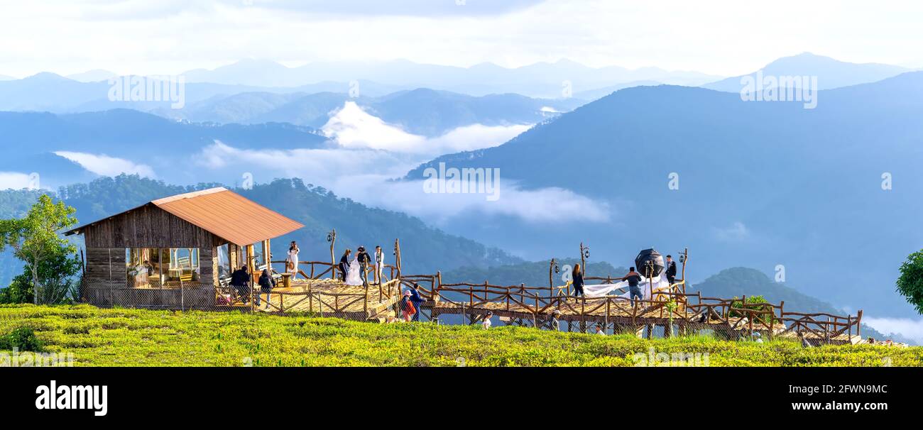 Morning landscape in the valley of clouds attracts tourists to visit, take pictures to greet the new day in the highlands near Da Lat, Vietnam Stock Photo