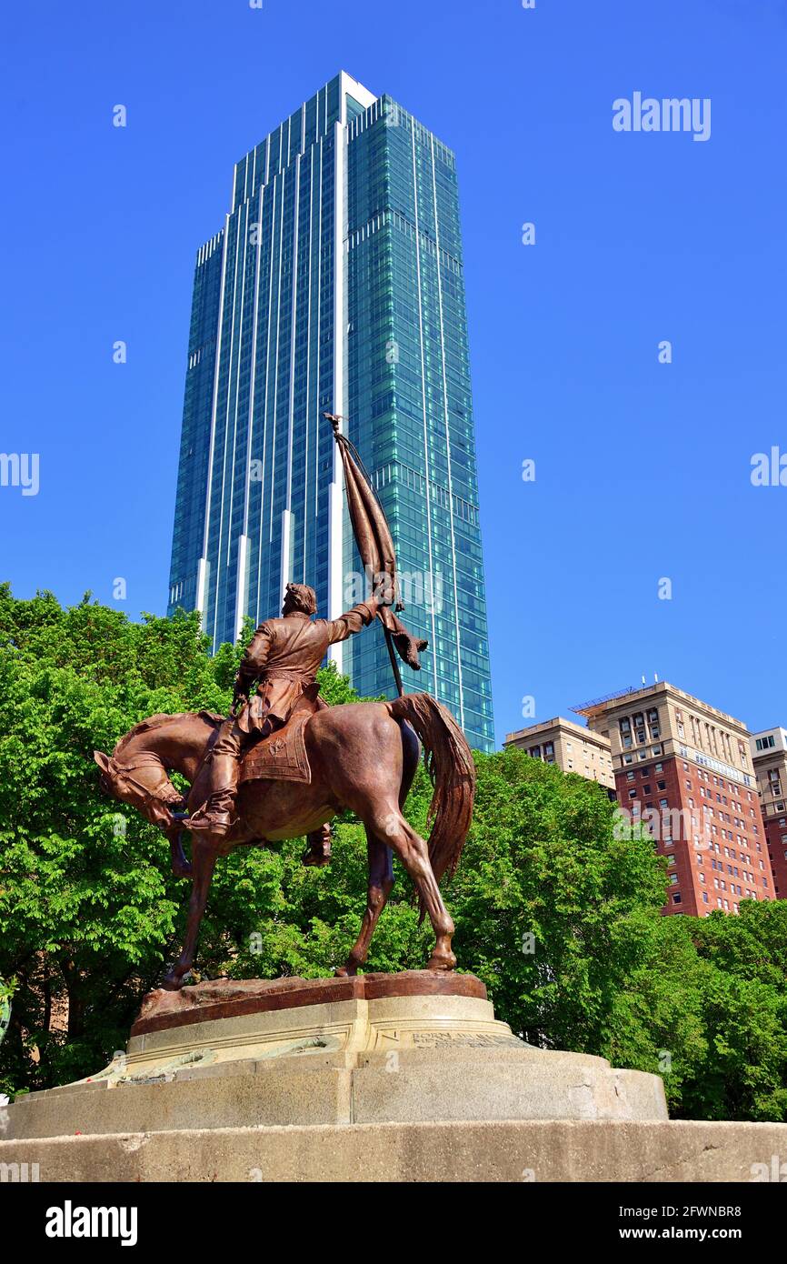 Chicago, Illinois, USA. The John Logan Memorial Statue in Chicago's Grant Park. Logan was an American Civil War general from Illinois. Stock Photo