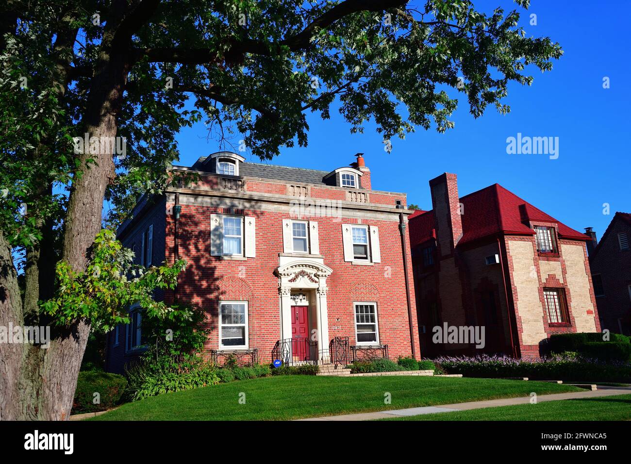 Chicago, Illinois, USA. Homes on a residential block of single-family homes in the upscale  neighborhood of Beverly. Stock Photo