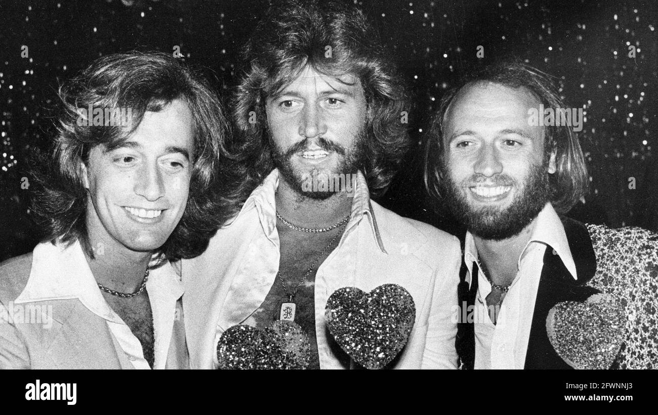 ROBIN GIBB, BEE GEES, MAURICE GIBB and BARRY GIBB in BEE GEES, THE: HOW CAN YOU MEND A BROKEN HEART (2020), directed by FRANK MARSHALL. Credit: Diamond Docs / PolyGram Records / Album Stock Photo