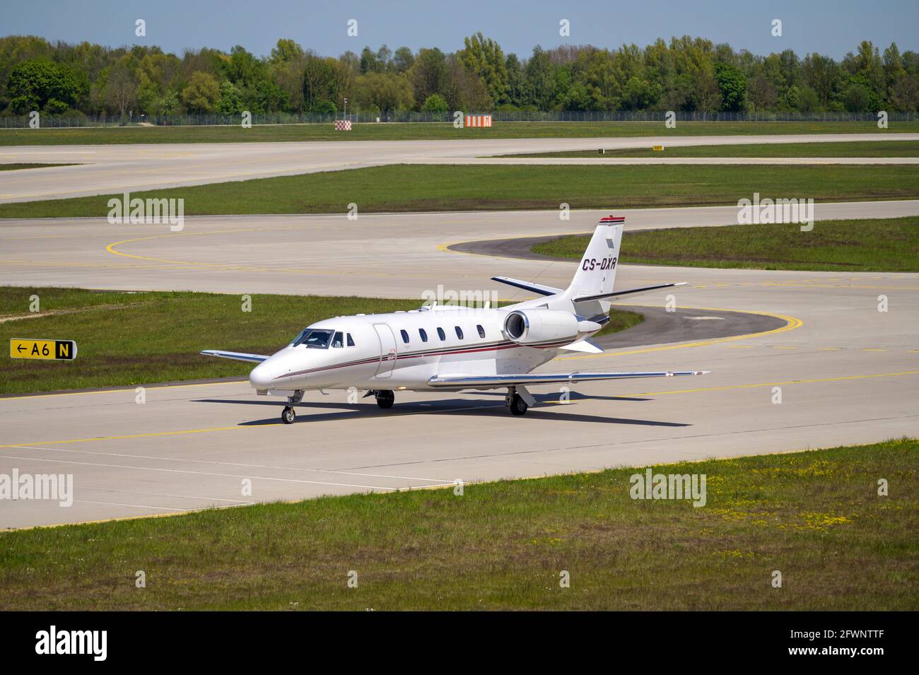 Netjets on runway hires stock photography and images Alamy