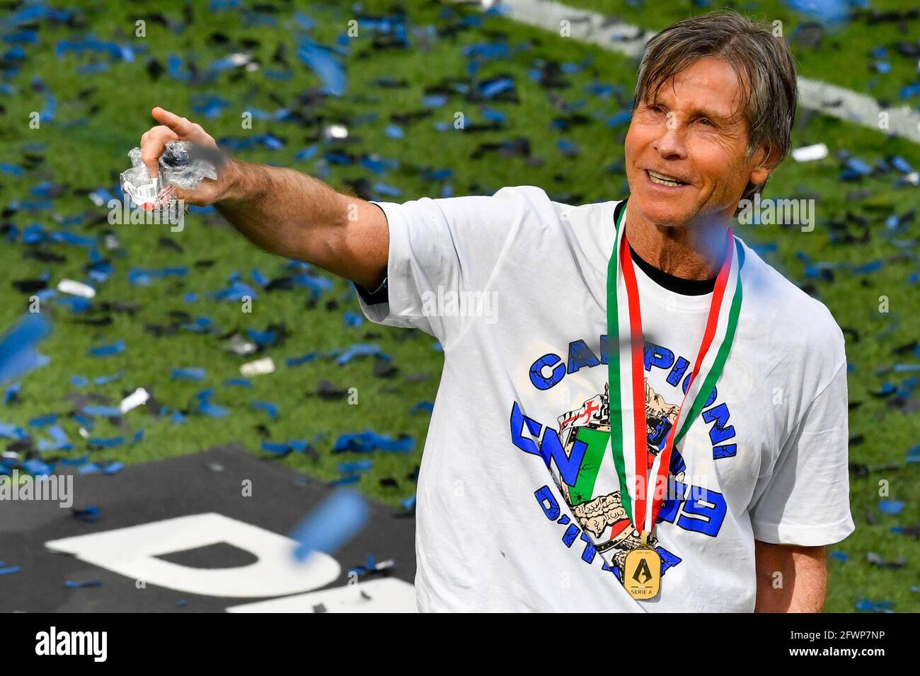 Gabriele Oriali of FC Internazionale celebrates the Serie A Trophy after the match between FC Internazionale and Udinese Calcio at Giuseppe Meazza Sta Stock Photo