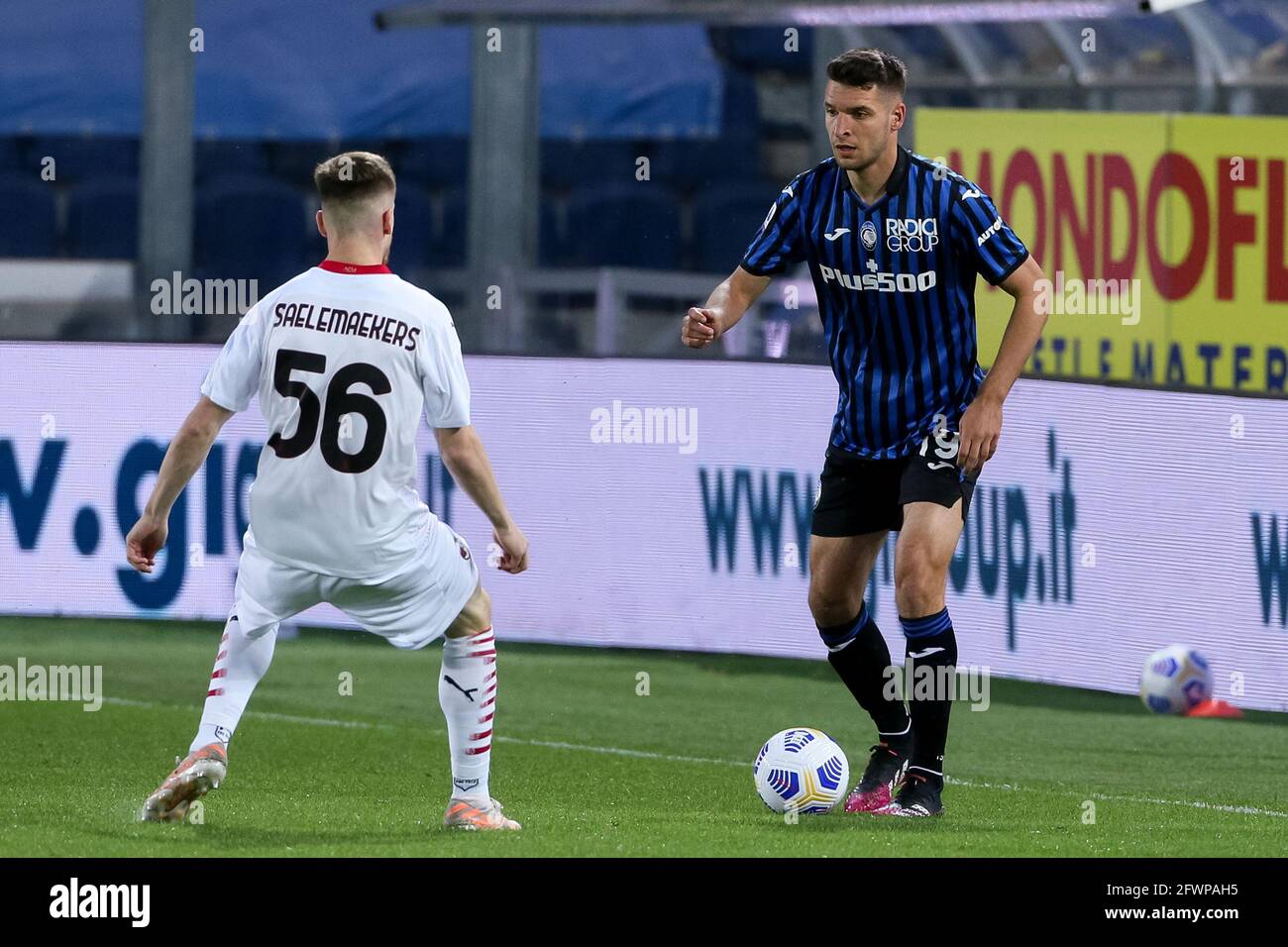 BERGAMO, ITALY - MAY 23: Alexis Saelemaekers of AC Milan and Berat Djimsiti  of Atalanta BC during the Serie A match between Atalanta Bergamo and AC Mi  Stock Photo - Alamy