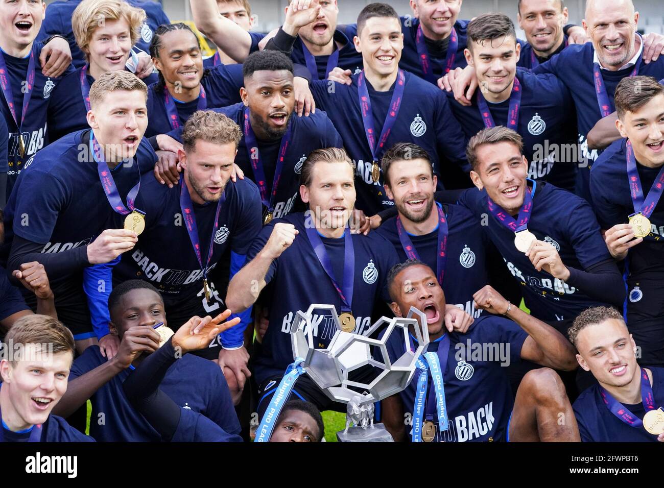 BRUGGE, BELGIUM - MAY 23: Team of Club Brugge receiving the Jupiler Pro  League Trophy after winning the Jupiler Pro League for the second year in a  ro Stock Photo - Alamy