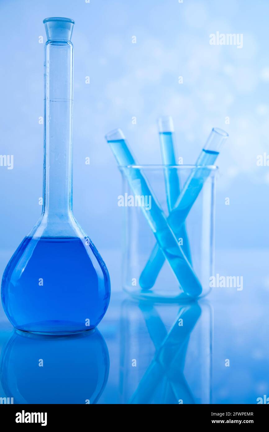 Glassware, Laboratory beakers,Science experiment Stock Photo Alamy