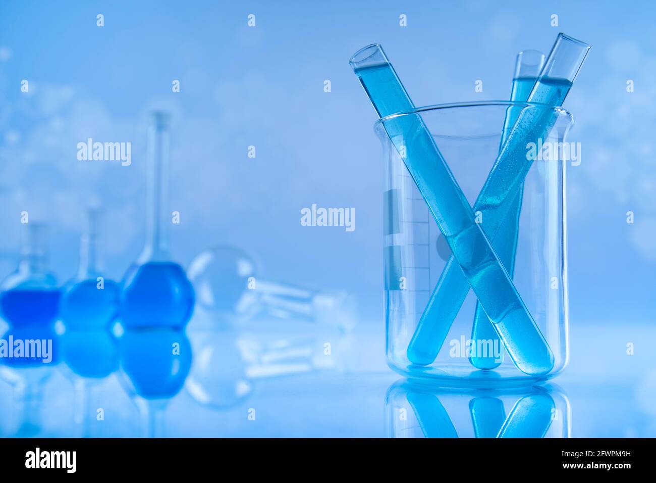 Glassware, Laboratory beakers,Science experiment Stock Photo Alamy