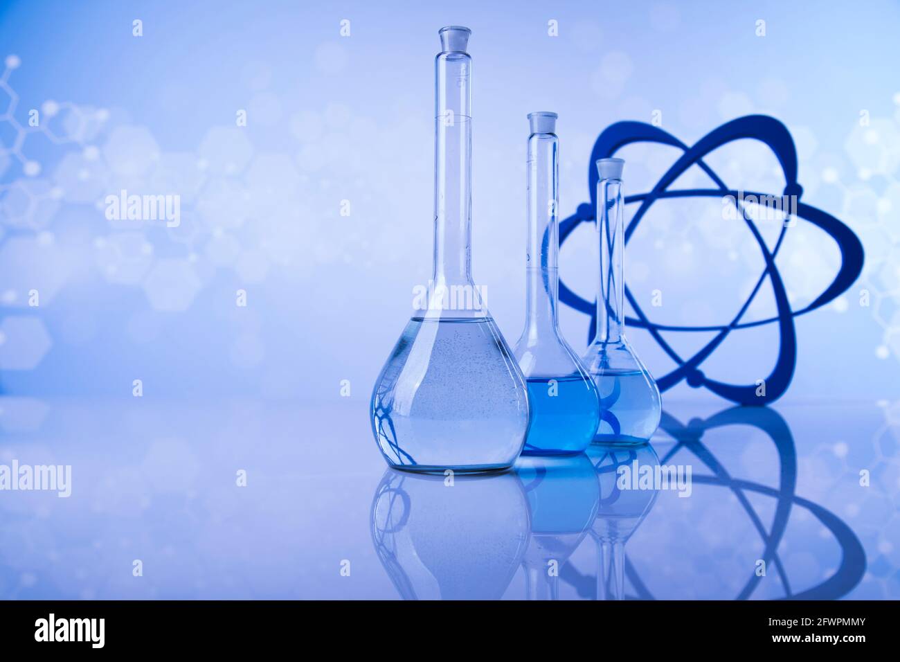 Glassware, Laboratory beakers,Science experiment Stock Photo Alamy