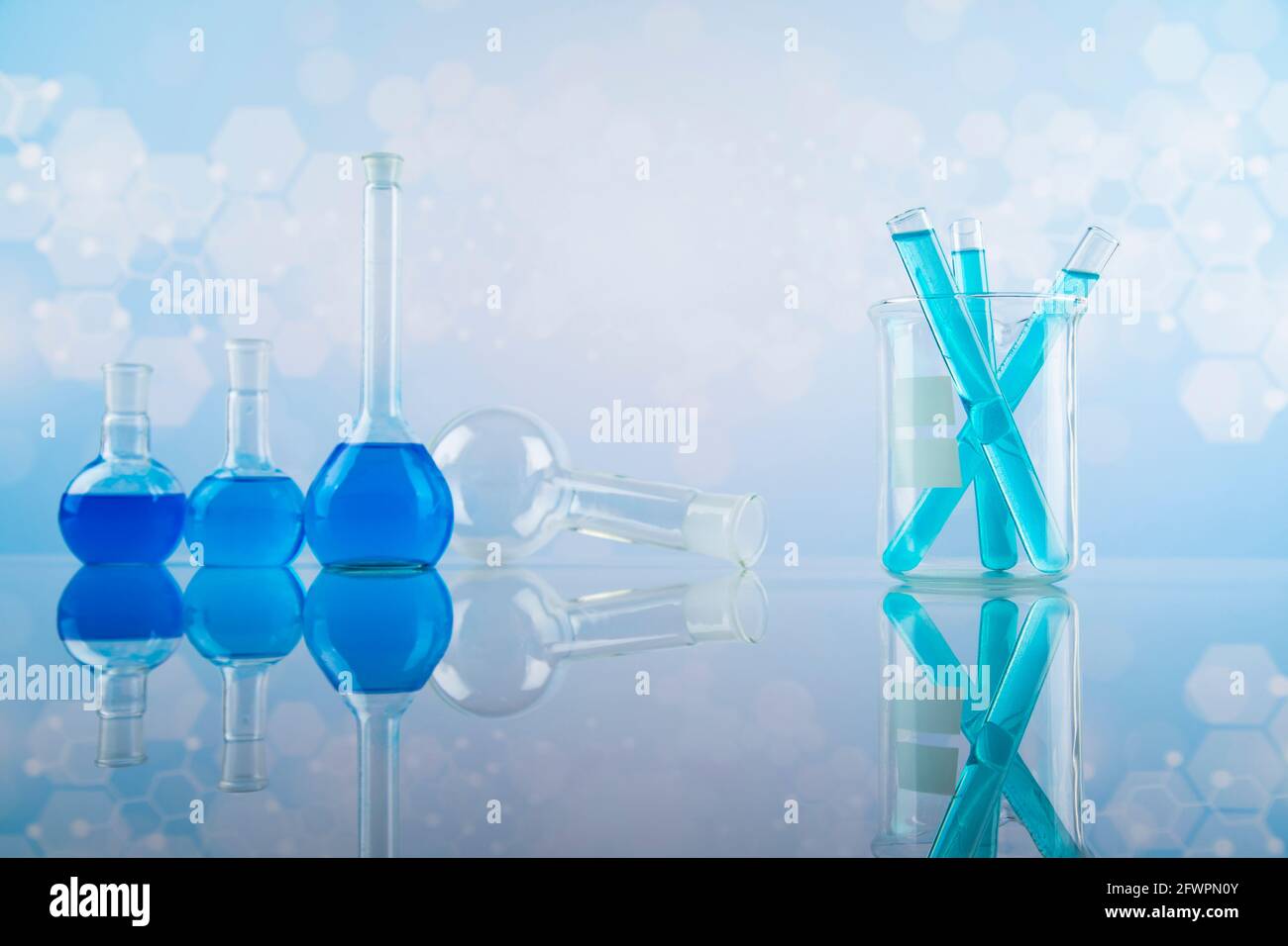 Glassware, Laboratory beakers,Science experiment Stock Photo Alamy
