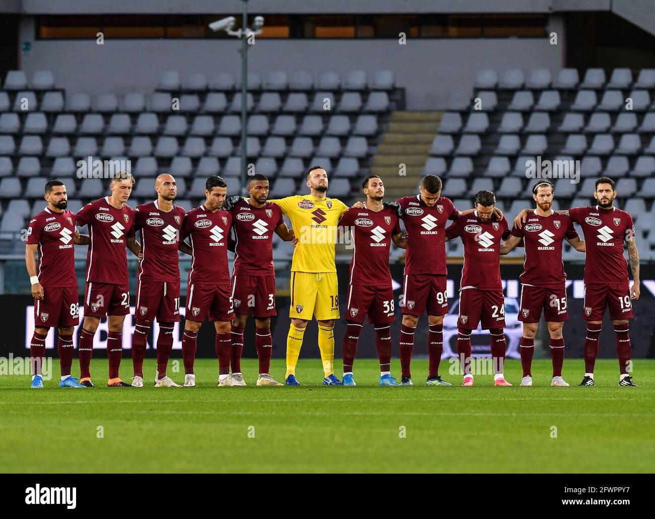 Torino FC players celebrate during the Serie A 2020/21 match between Torino  FC and Benevento Calcio at Stadio Olimpico Grande Torino on May 23, 2021 in  Turin, Italy - Photo ReporterTorino / LiveMedia Stock Photo - Alamy