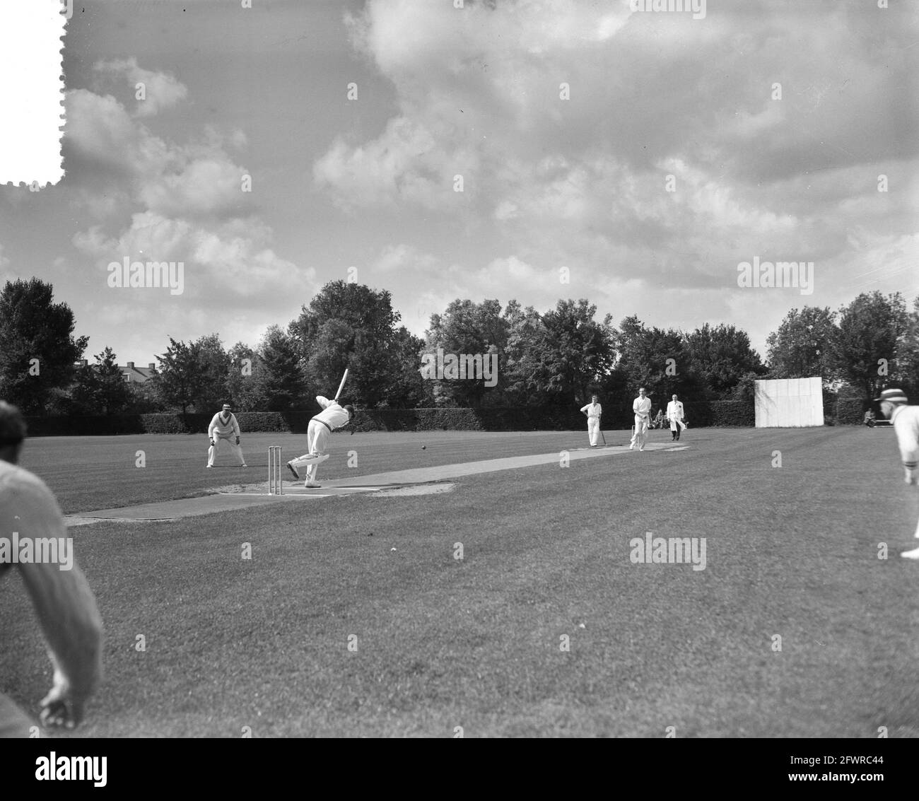 Cricket Dutch national team against Free Foresters Amstelveen, 14 August 1956, CRICKET, The Netherlands, 20th century press agency photo, news to remember, documentary, historic photography 1945-1990, visual stories, human history of the Twentieth Century, capturing moments in time Stock Photo
