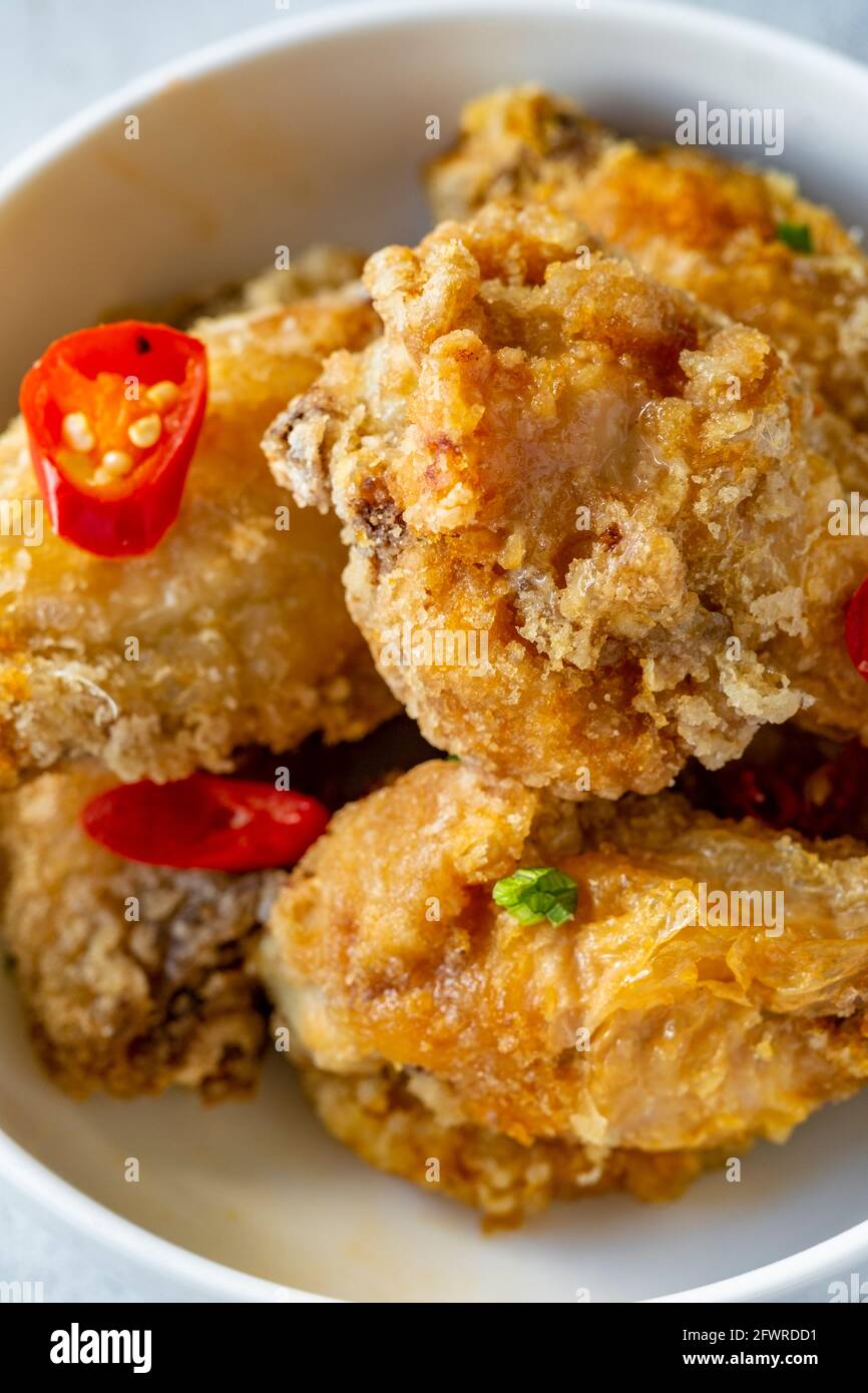Deepfried Crispy Buttermilk Chicken Stock Photo Alamy