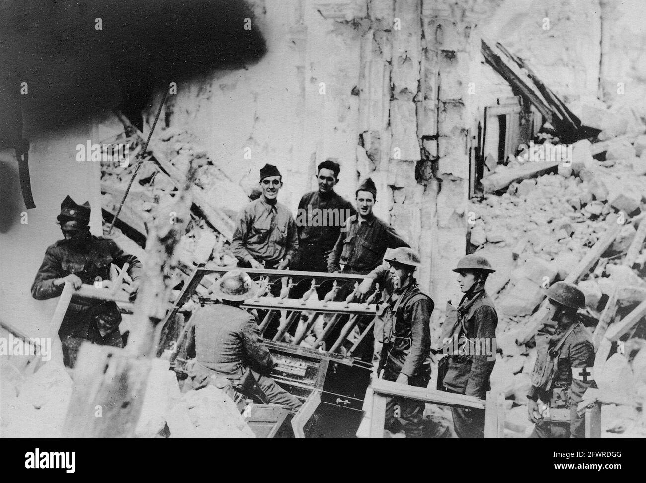 American soldiers france ww1 hi-res stock photography and images - Alamy