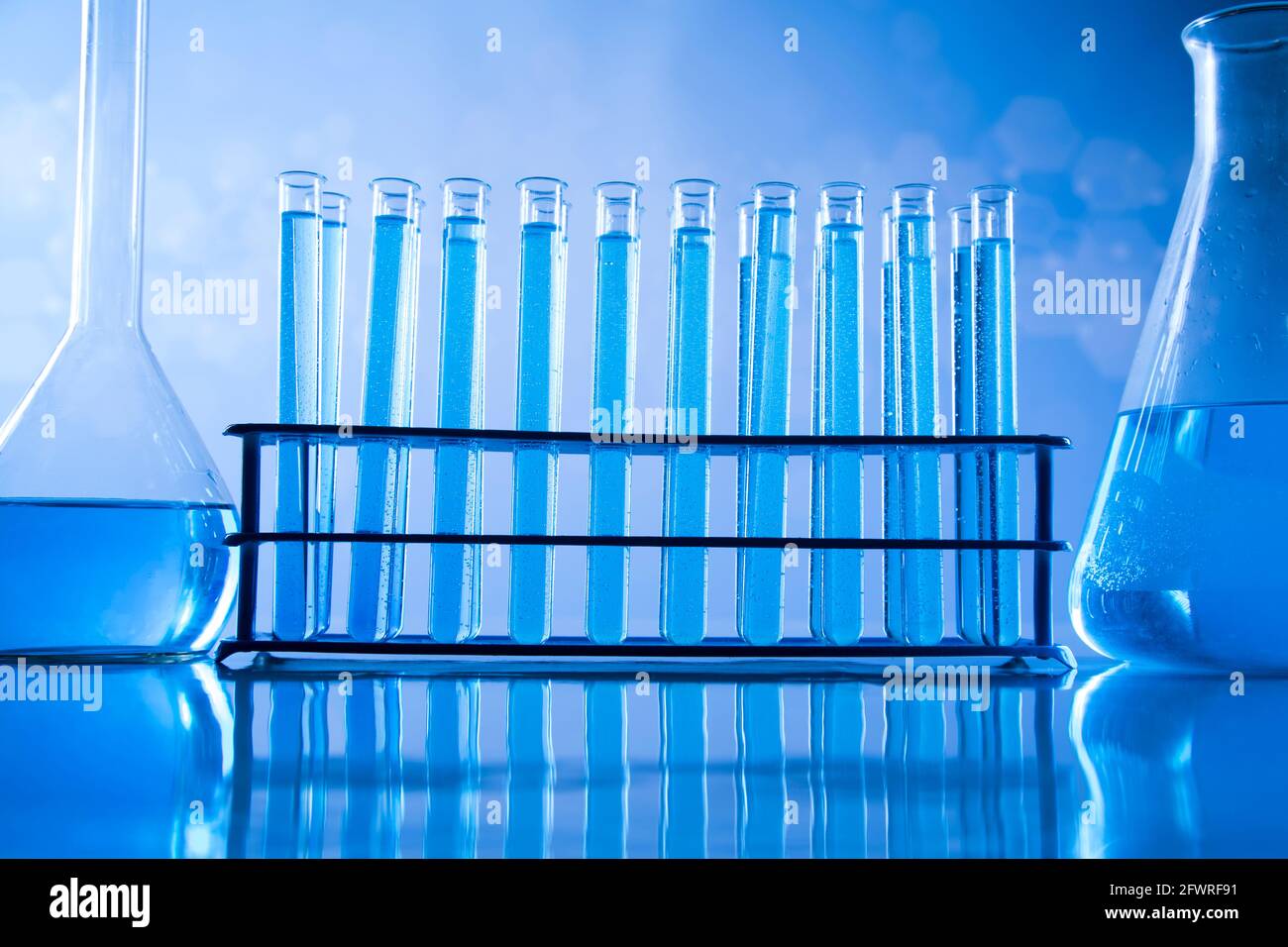 Glassware, Laboratory beakers,Science experiment Stock Photo Alamy