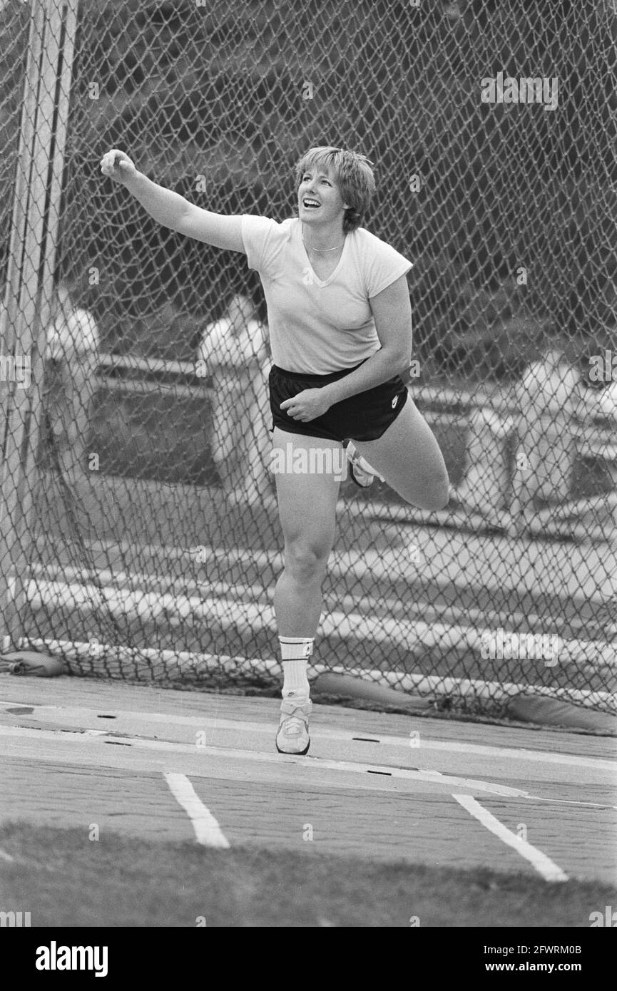 Winner discus throw ria stalman hires stock photography and images Alamy