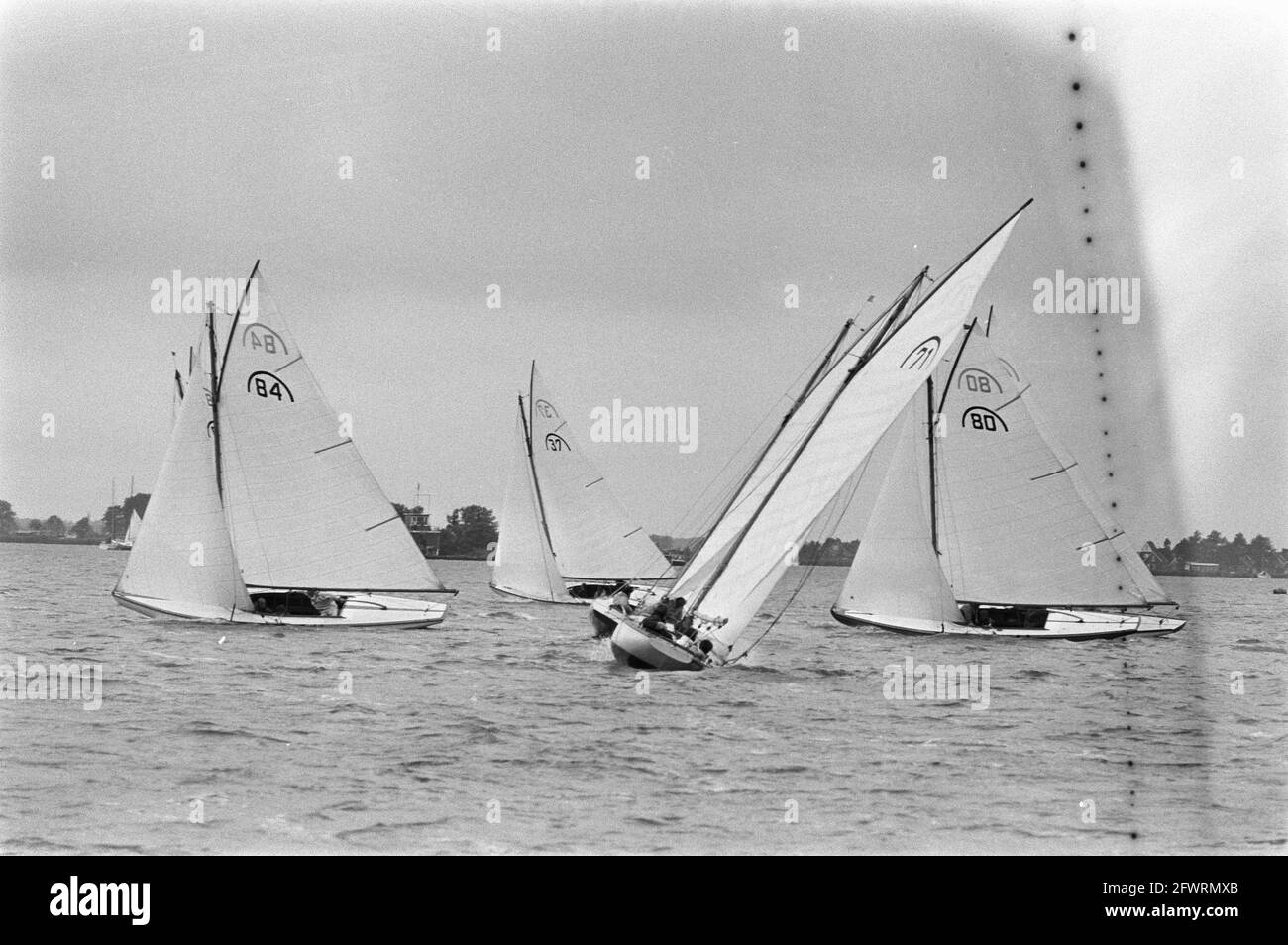 Dutch Championships Rainbow Class sailing on Alkmaardermeer; overview of races, July 19, 1970, CHAMPIONSHIPS, RACING, Sailing, The Netherlands, 20th century press agency photo, news to remember, documentary, historic photography 1945-1990, visual stories, human history of the Twentieth Century, capturing moments in time Stock Photo