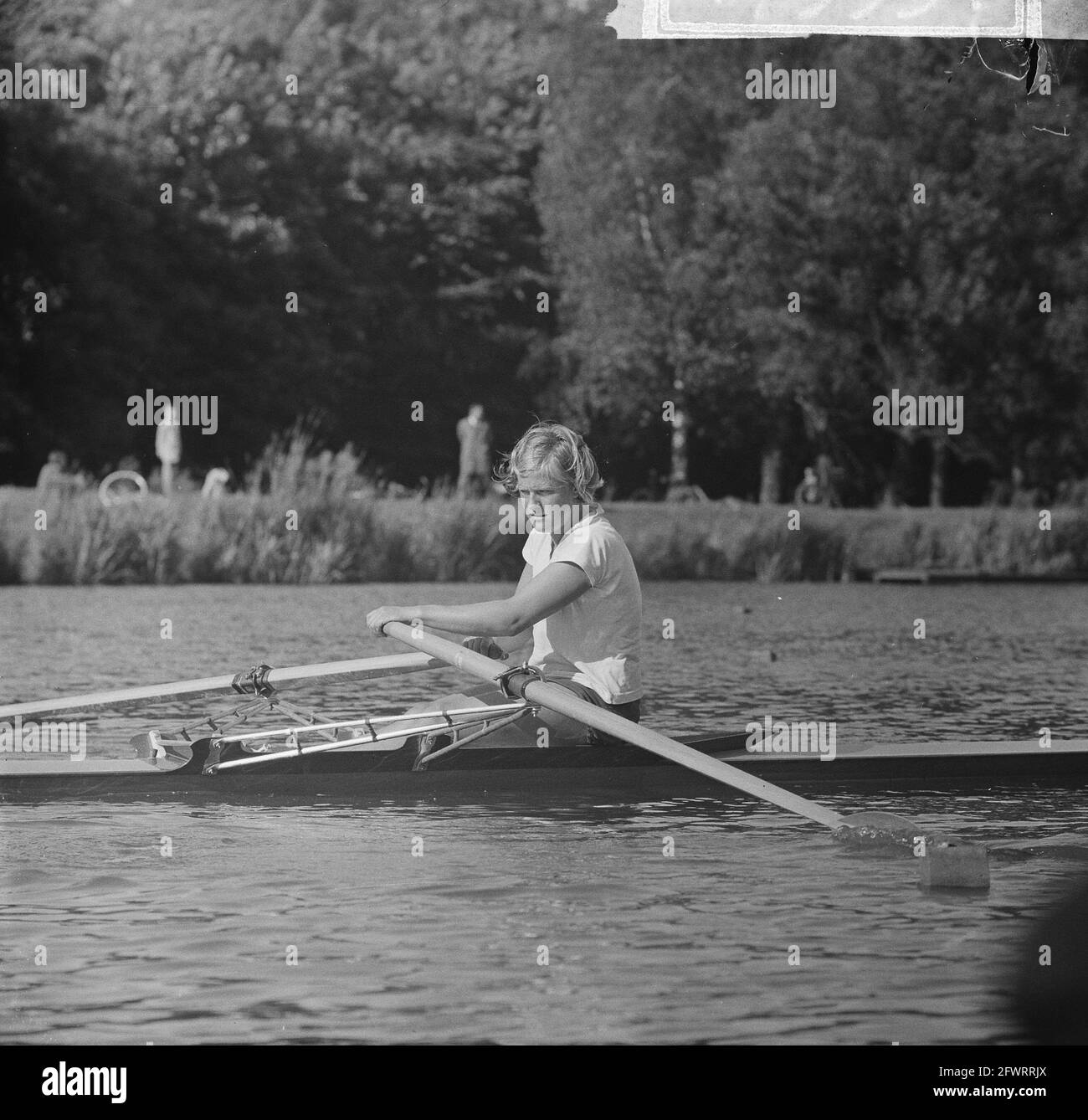 Meike de vlas wins skiff 1000 meters hi-res stock photography and ...