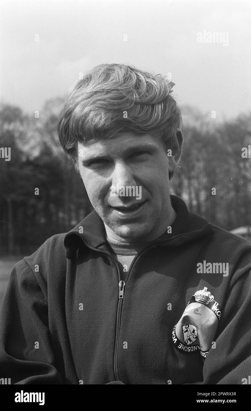 Dutch national team chosen, which will play next Wednesday against Poland no. 2, Jacques Roggeveen ( Holland Sport), May 5, 1969, BUY, sports, soccer, The Netherlands, 20th century press agency photo, news to remember, documentary, historic photography 1945-1990, visual stories, human history of the Twentieth Century, capturing moments in time Stock Photo