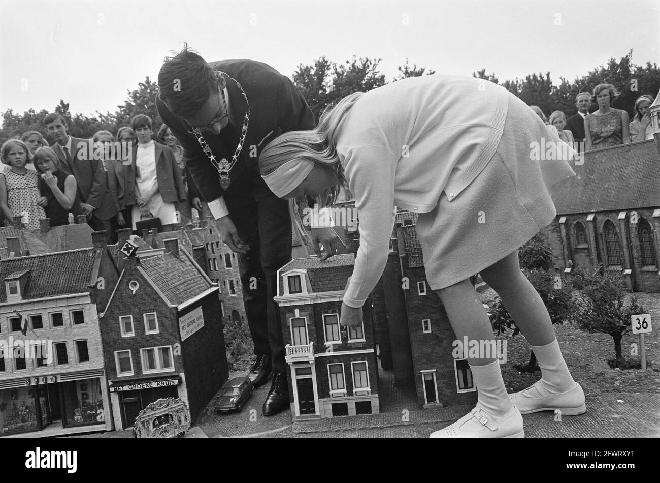 Princess Marie Astrid of Luxembourg opened Benelux exhibition at Madurodam. The Princess and of The Hague youth during a visit to Madurodam, June 14, 1968, Youth, visits, princesses, The Netherlands, 20th century press agency photo, news to remember, documentary, historic photography 1945-1990, visual stories, human history of the Twentieth Century, capturing moments in time Stock Photo