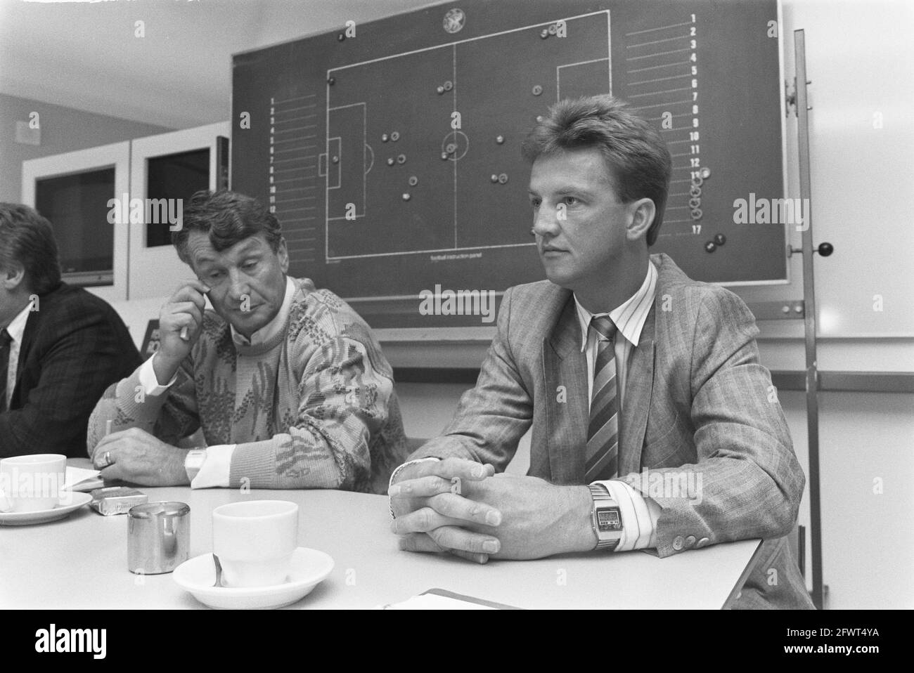 New trainers Ajax after departure Linder; from left to right director Arie van Eijden, Spitz Kohn and Louis van Gaal, September 22, 1988, TRAINERS, directors, sports, soccer, The Netherlands, 20th century press agency photo, news to remember, documentary, historic photography 1945-1990, visual stories, human history of the Twentieth Century, capturing moments in time Stock Photo