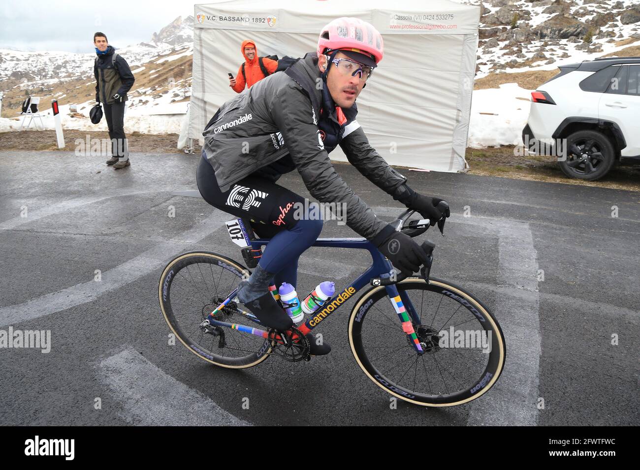 Giau Pass, Italy. 24th May, 2021. Giro d'Italia, Tour of Italy, route stage 16, Sacile to Cortina d'Ampezzo ; 107 BETTIOL Alberto ITA Credit: Action Plus Sports/Alamy Live News Stock Photo