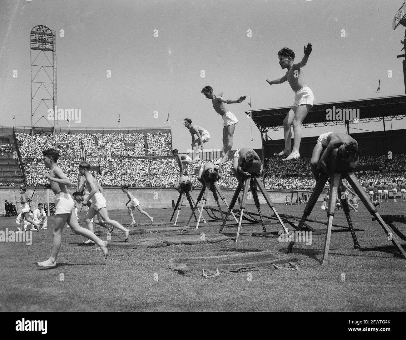 Olympic day in Olympsich Stadion Amsterdam . 800 meters in 1.50.7, June 30,  1957, The Netherlands, 20th century press agency photo, news to remember,  documentary, historic photography 1945-1990, visual stories, human history