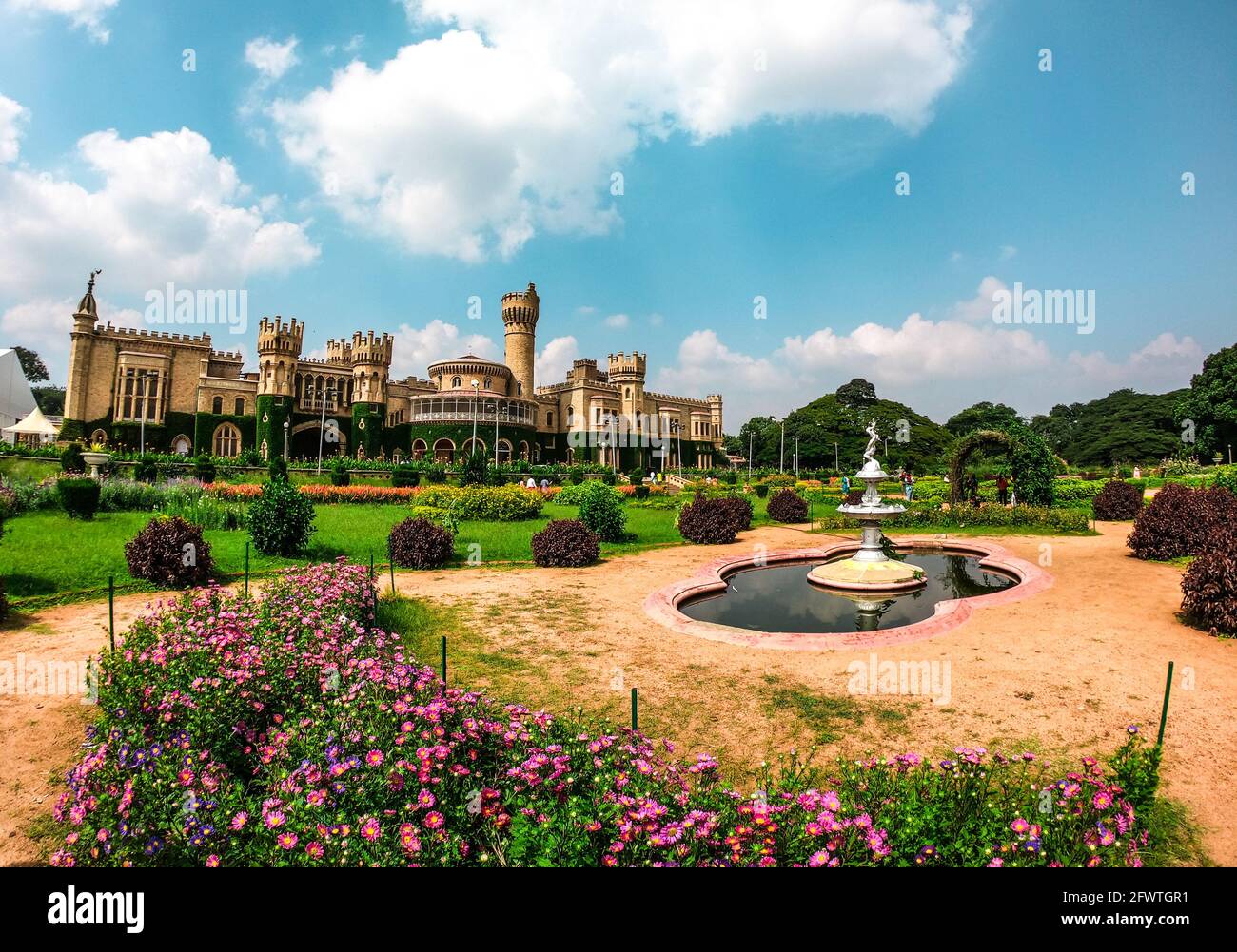 Bangalore Palace is a royal palace located in Bengaluru, Karnataka, India, in an area that was owned by Rev. J. Garrett, the first principal of the Ce Stock Photo