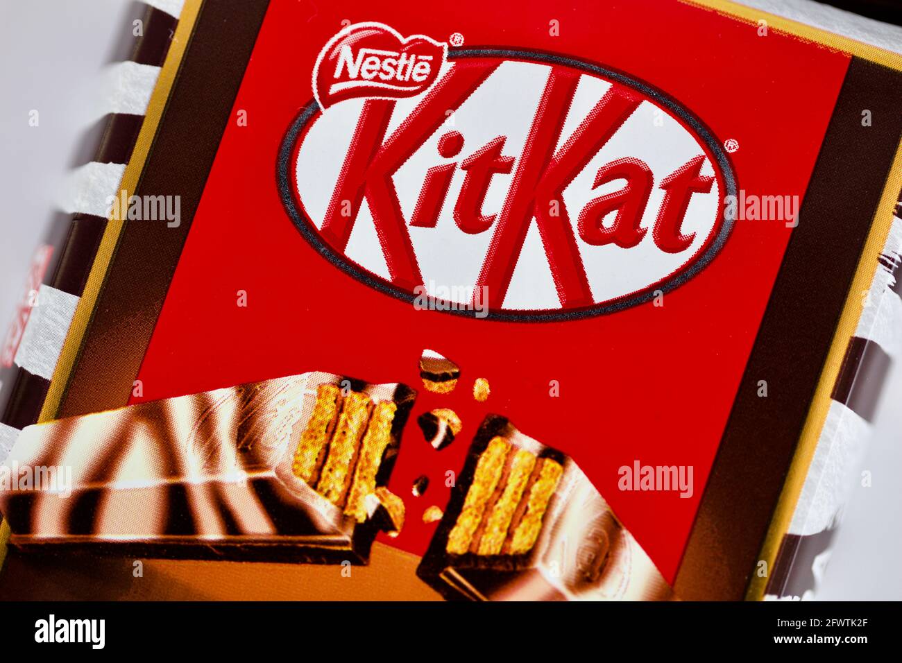 Nestle kit kat dark chocolate bar hires stock photography and images