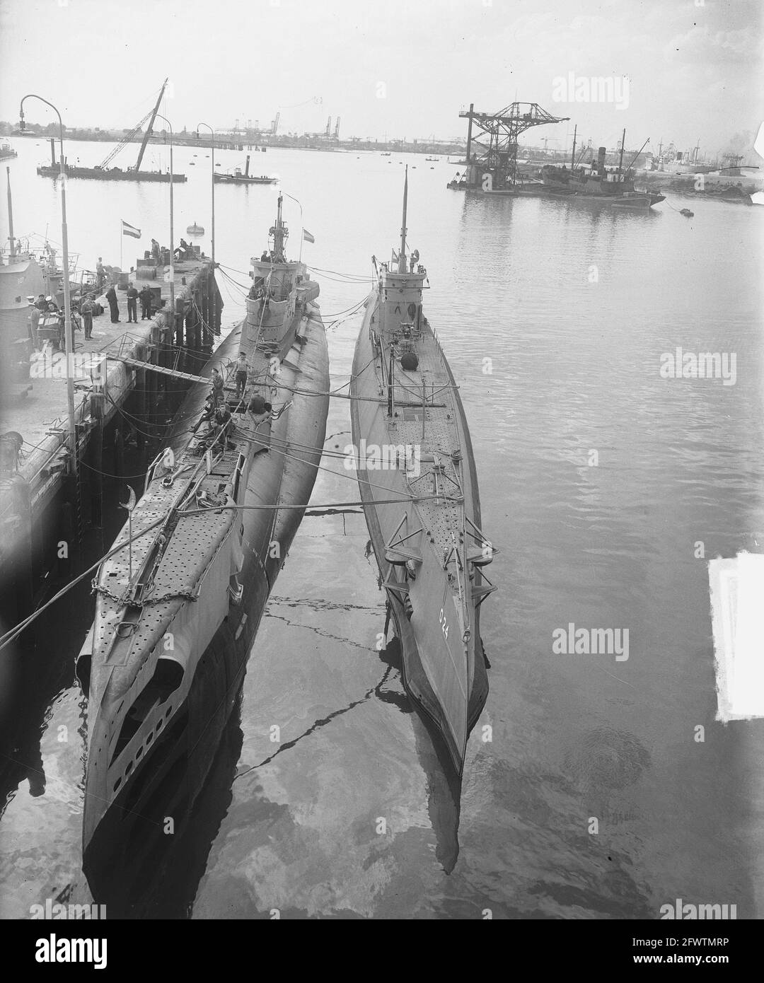 Submarine service Waalhaven for Marvo, June 1, 1949, UNDERSTANDING, The Netherlands, 20th century press agency photo, news to remember, documentary, historic photography 1945-1990, visual stories, human history of the Twentieth Century, capturing moments in time Stock Photo