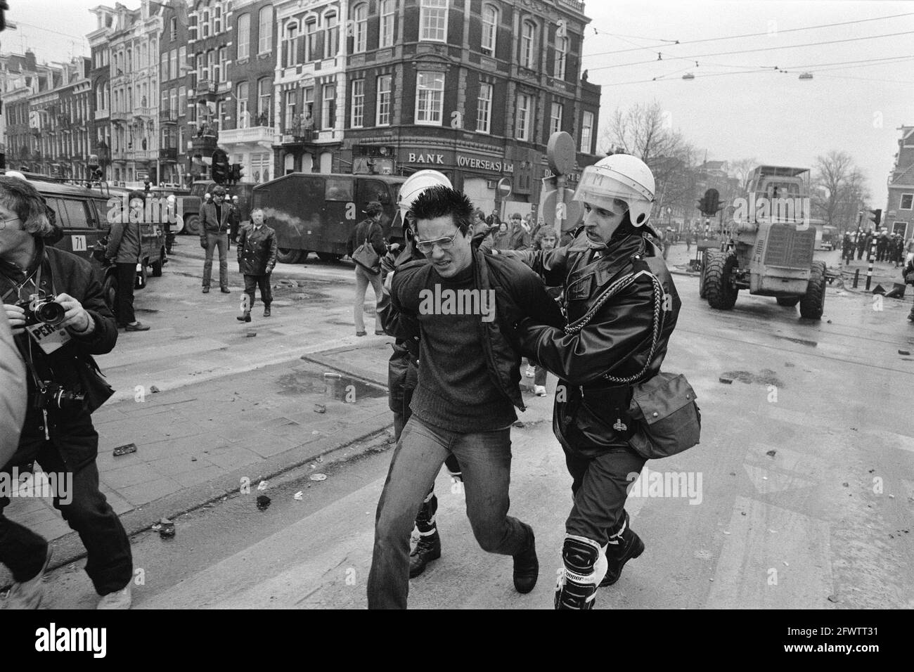 Eviction Grote Wetering, today squat in Amsterdam is evacuated by 