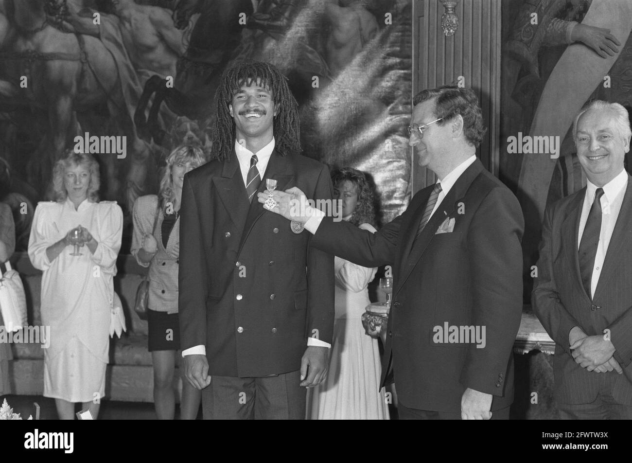 Ruud gullit milan Black and White Stock Photos & Images - Alamy