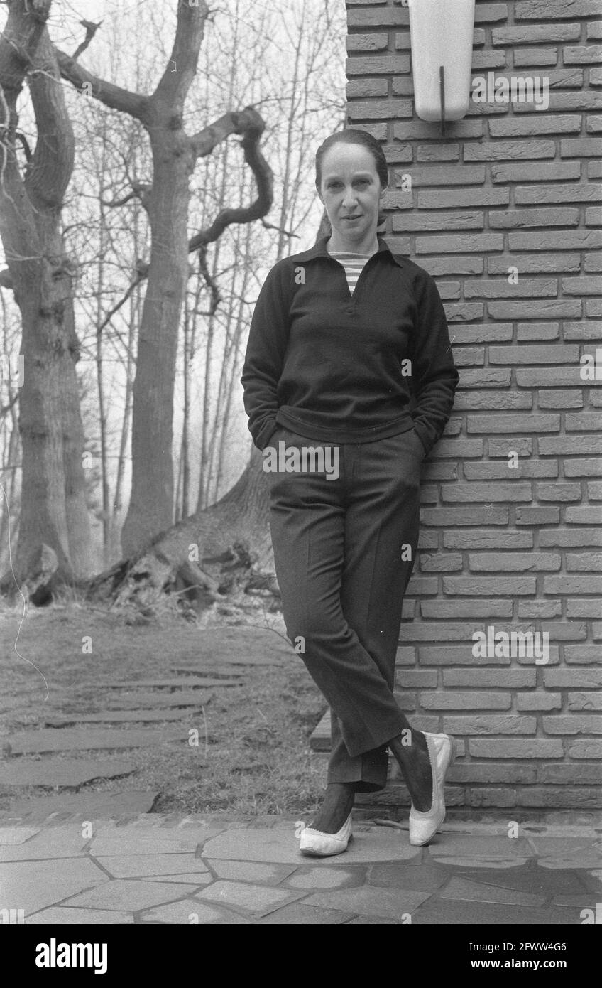 American choreographer Anna Sokolow in The Hague, February 24, 1960, choreographers, The Netherlands, 20th century press agency photo, news to remember, documentary, historic photography 1945-1990, visual stories, human history of the Twentieth Century, capturing moments in time Stock Photo