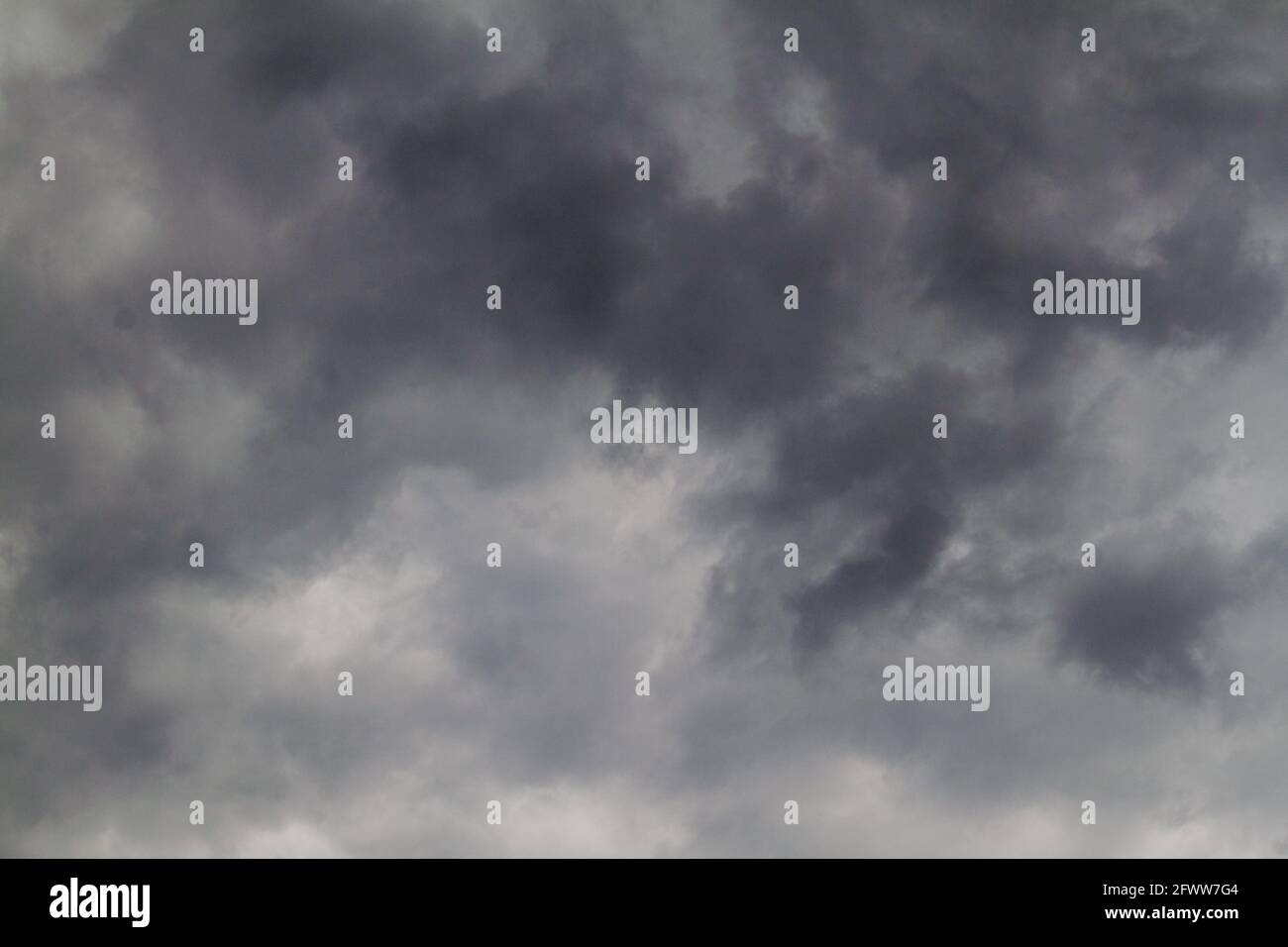 Dark stormy dramatic sky hi-res stock photography and images - Alamy