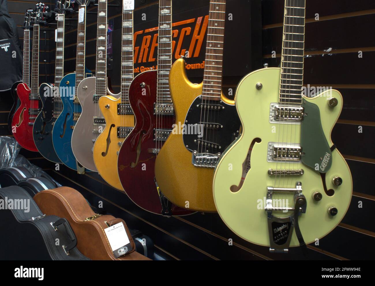 Manchester guitar music hires stock photography and images Alamy