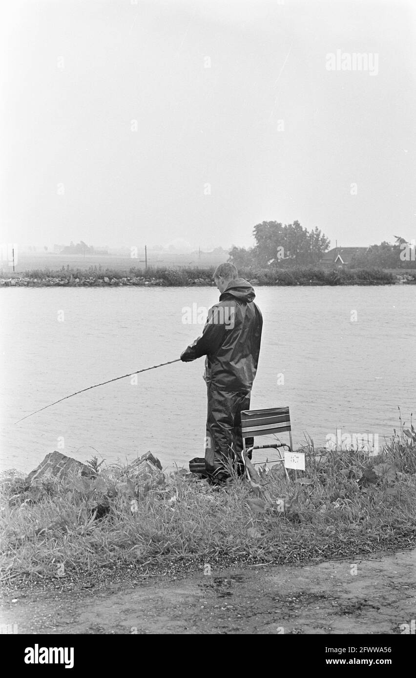 Assignment Esso. Fishing near Uithoorn, June 9, 1968, PISCES, The  Netherlands, 20th century press agency photo, news to remember,  documentary, historic photography 1945-1990, visual stories, human history  of the Twentieth Century, capturing