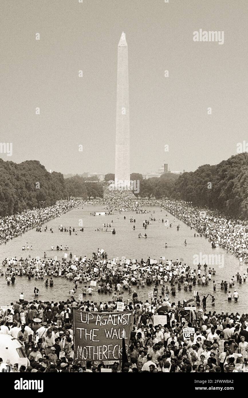 Washington; D.C.; Poor People's Campaign; Solidarity Day; June 19; 1968.  The crowd in the foreground is standing on the steps before the Lincoln Memorial; looking towards the Reflecting Pool and the Washington Monument.  It looks much as it did on August 28; 1963 for the March on Washington at which Martin Luther King; Jr. gave his famous 'I Have a Dream' speech. Stock Photo