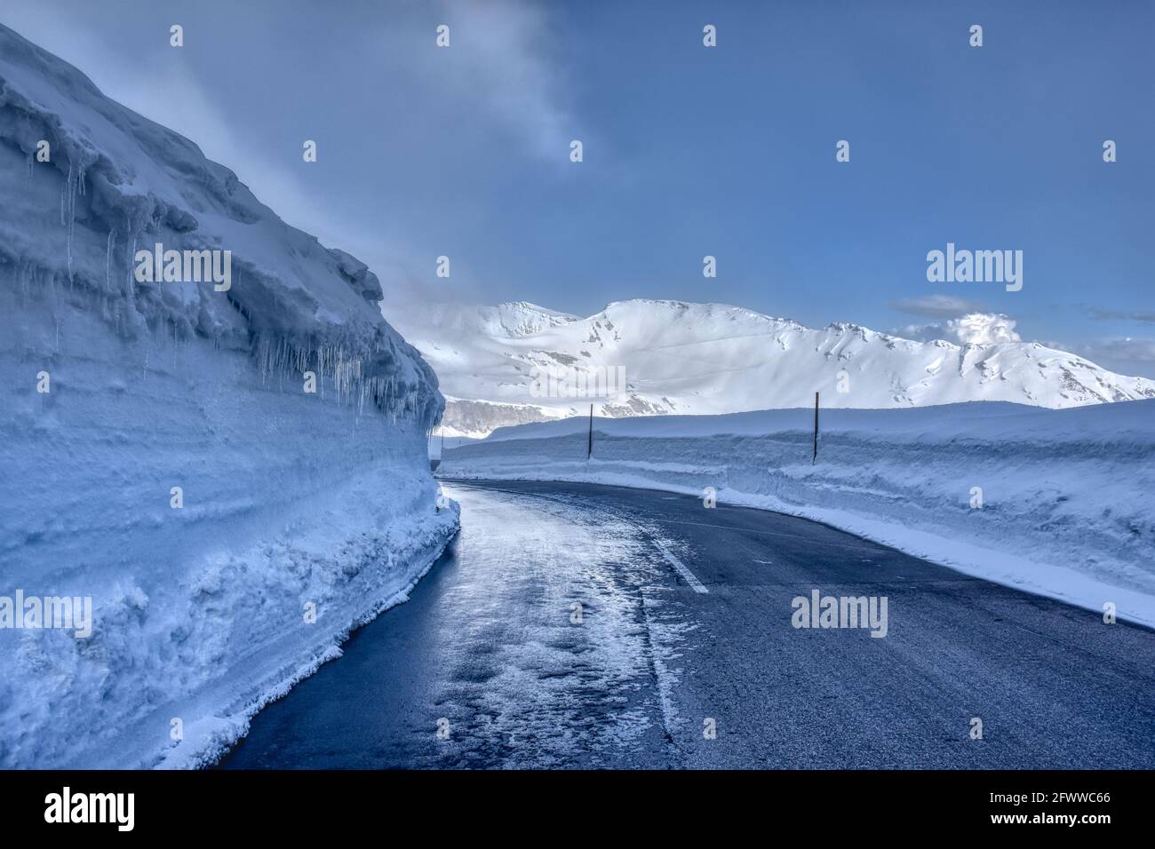 Großglockner, Großglockner-Hochalpenstraße, Großglocknerstraße, Hochalpenstraße, Winter, Frühling, Eis, vereist, Asphalt, Schnee, kalt, Schneeräumung, Stock Photo