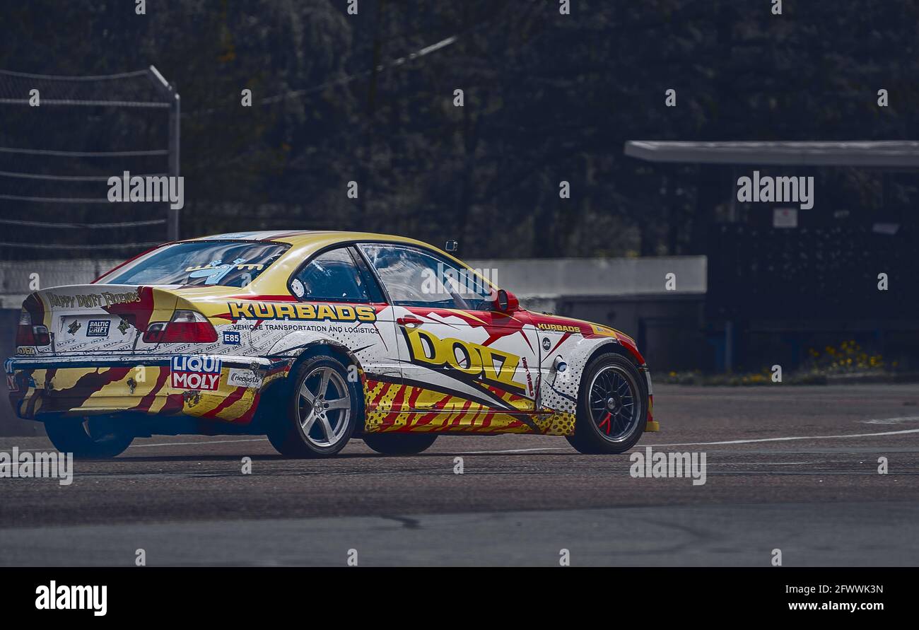 Car drift hi-res stock photography and images - Alamy